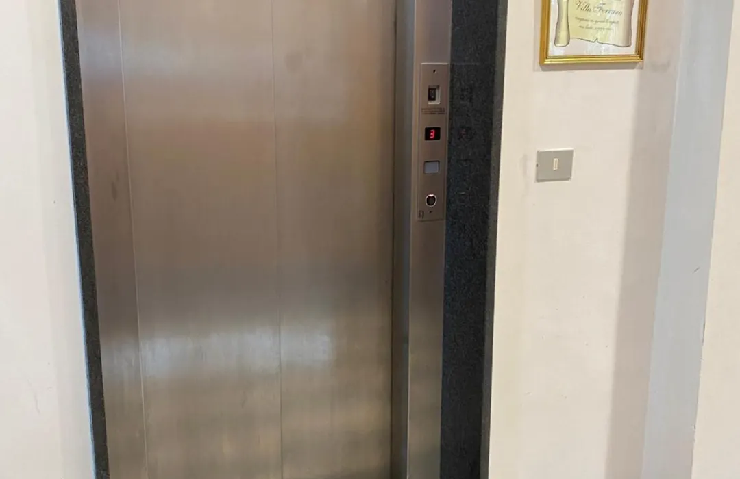 Hotel Ferrara-1